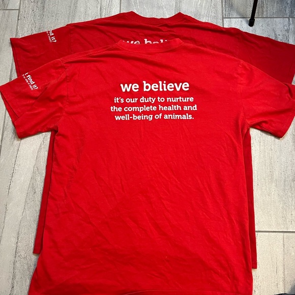 Two Red Petco tees size medium - Picture 5 of 6